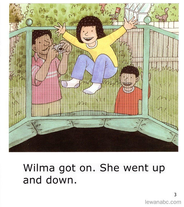 The Trampoline绘本故事第5页