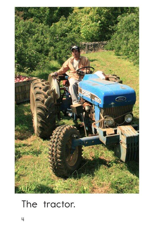 Picking Apples绘本故事第4页