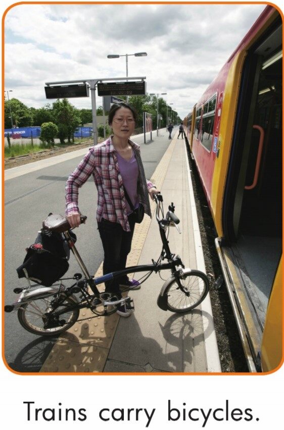 Trains Work Hard绘本故事第4页