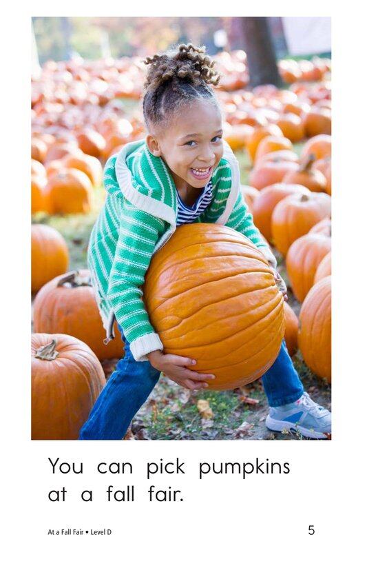 At a Fall Fair绘本故事第5页