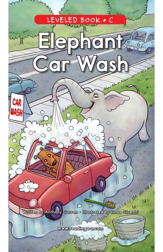 Elephant Car Wash绘本故事第2页
