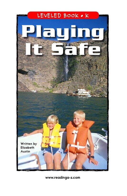 Playing It Safe绘本故事第2页