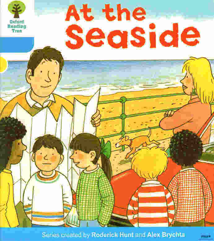 At the Seaside绘本故事第2页