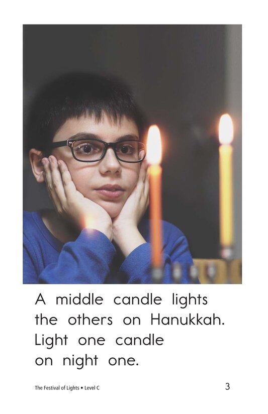 The Festival of Lights绘本故事第3页