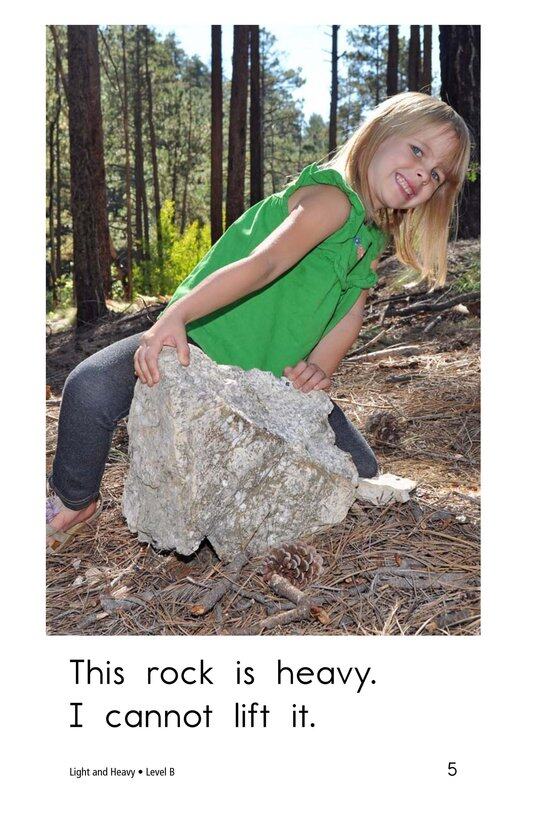 Light and Heavy绘本故事第5页