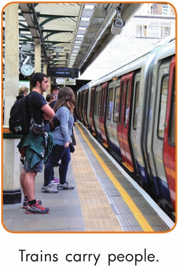 Trains Work Hard绘本故事第3页