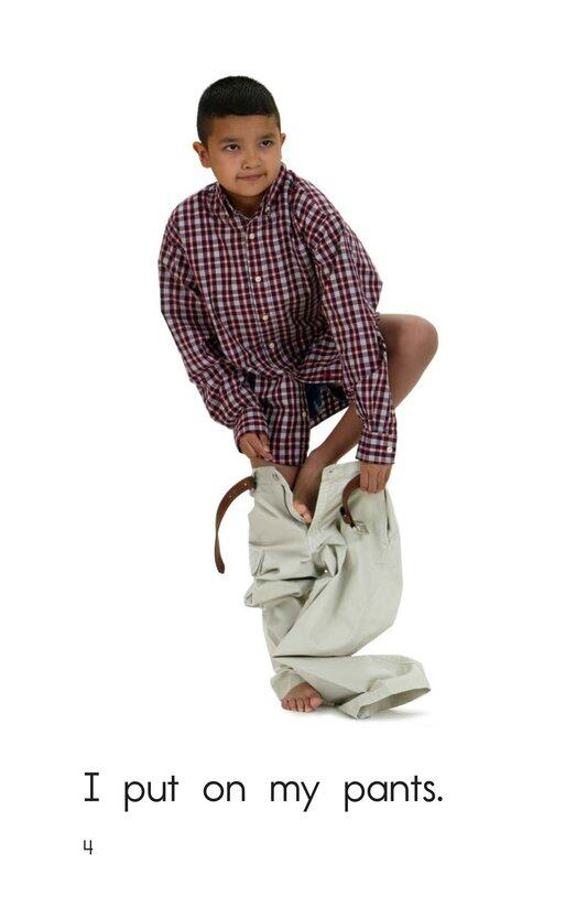 Getting Dressed绘本故事第4页