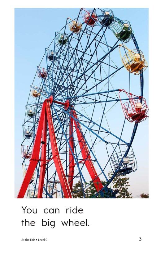 At the Fair绘本故事第3页