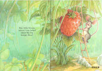 The Little Mouse, the Strawberry,  the Hungry Bear绘本故事第5页
