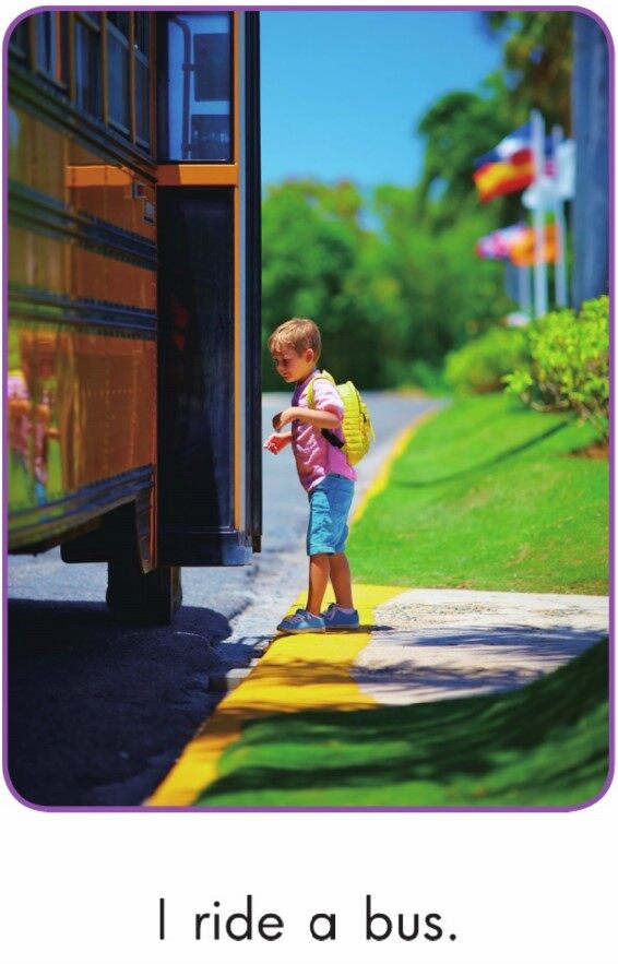 I Go to School绘本故事第3页