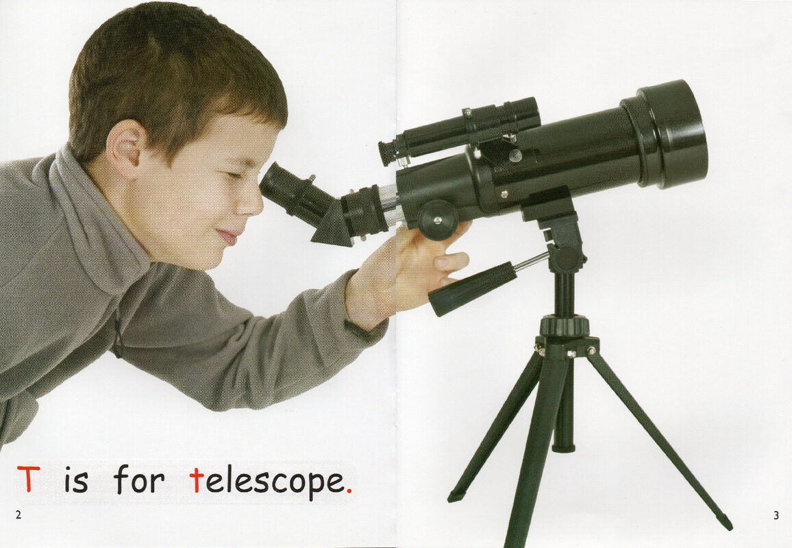 out in space绘本故事第3页