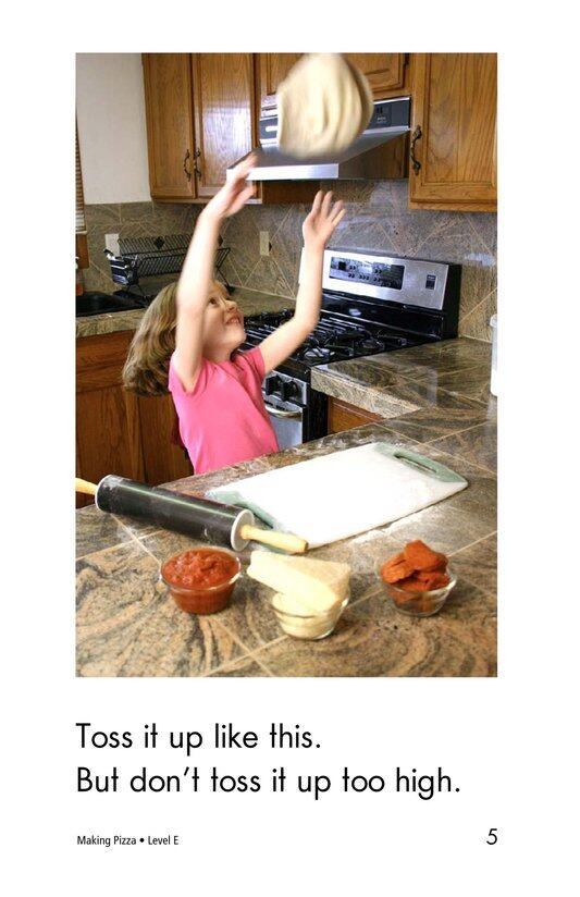 Making Pizza绘本故事第5页