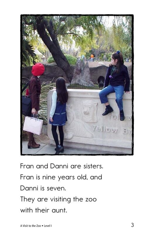 A Visit to the Zoo绘本故事第3页