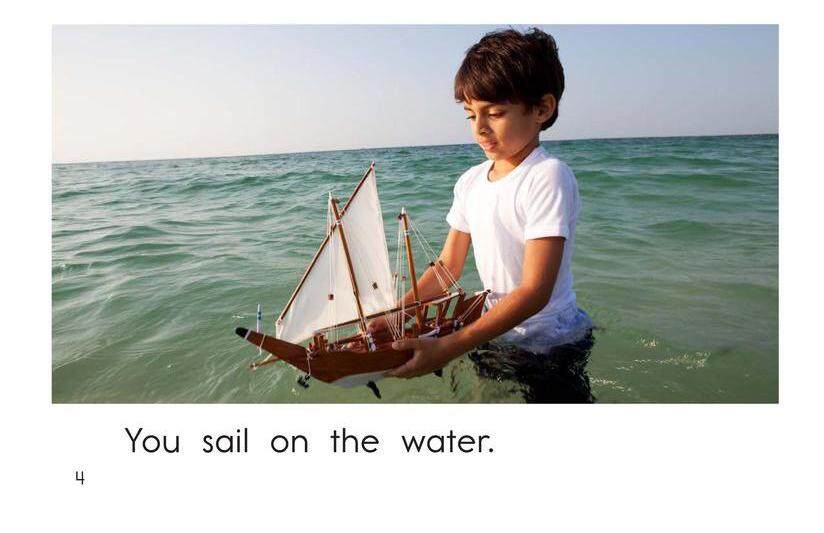 Fun in the Water绘本故事第4页