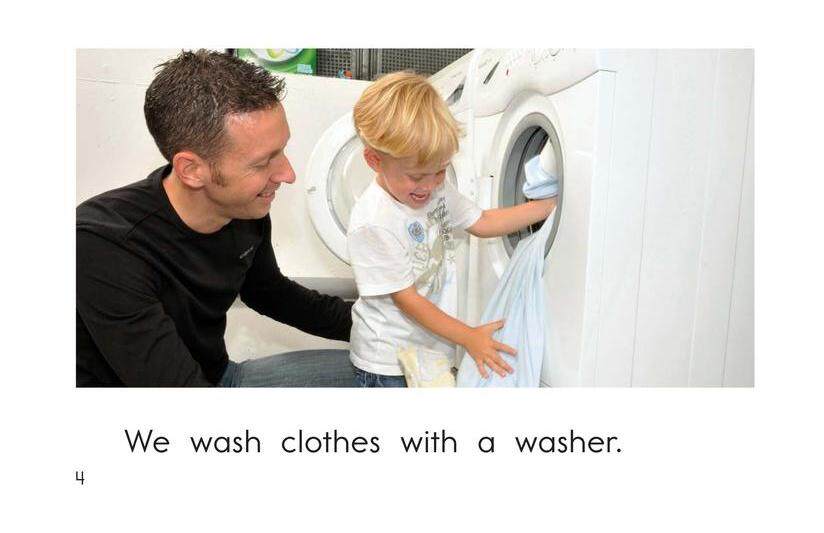 Machines at Home绘本故事第4页